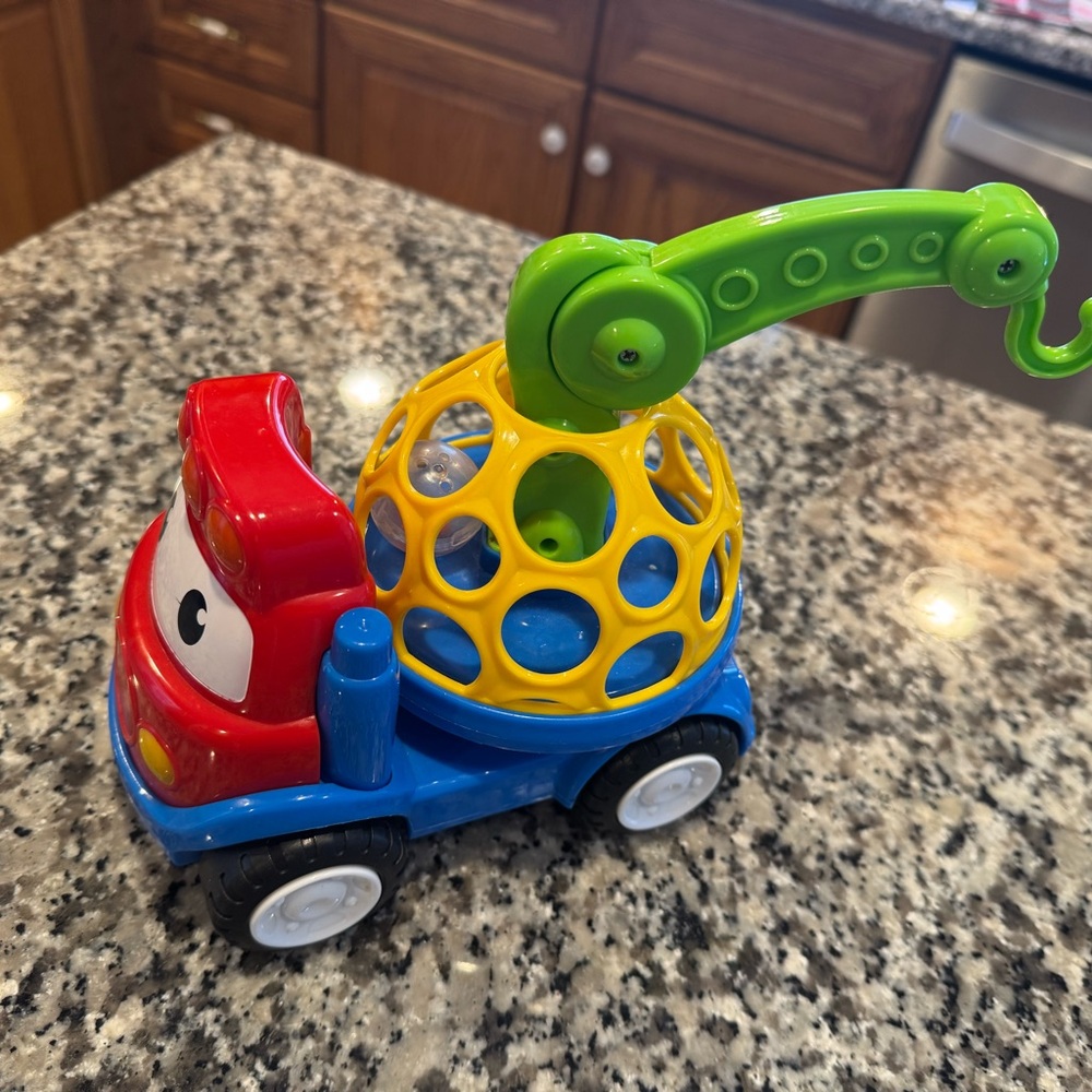 O BALL TRUCK Colorful Kids Toy Truck with Crane